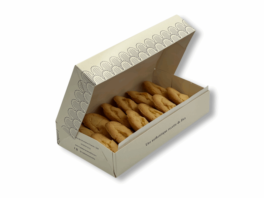 Boîte beige ouvert